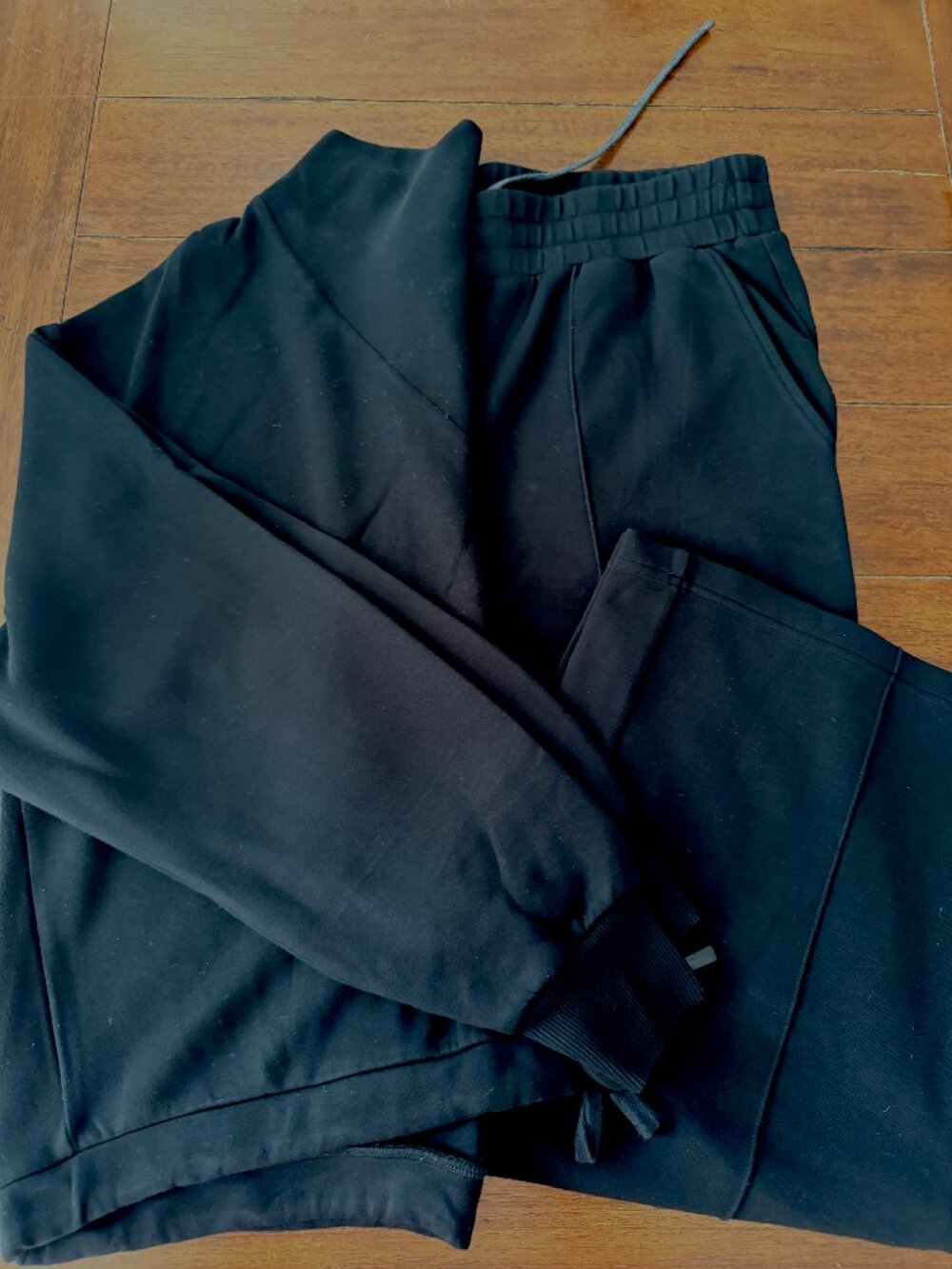 Varley Set--Betsy + Wide Leg Pant